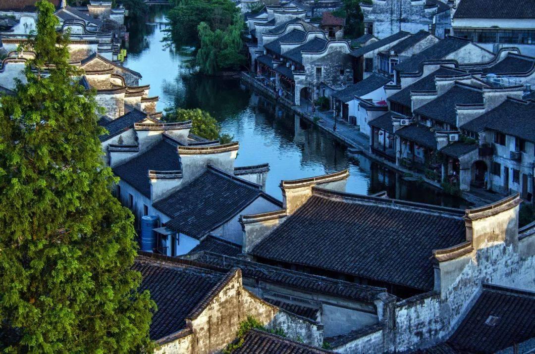 乔治娜度马尔代夫假期庆30岁生日,C罗缺席但视频送祝福